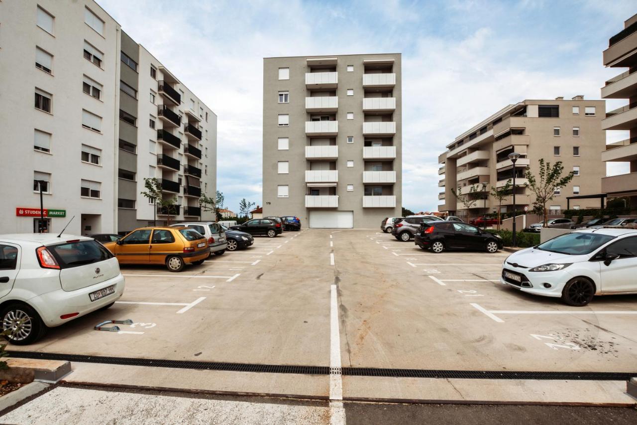 Appartement Apartman Martina à Zadar Extérieur photo